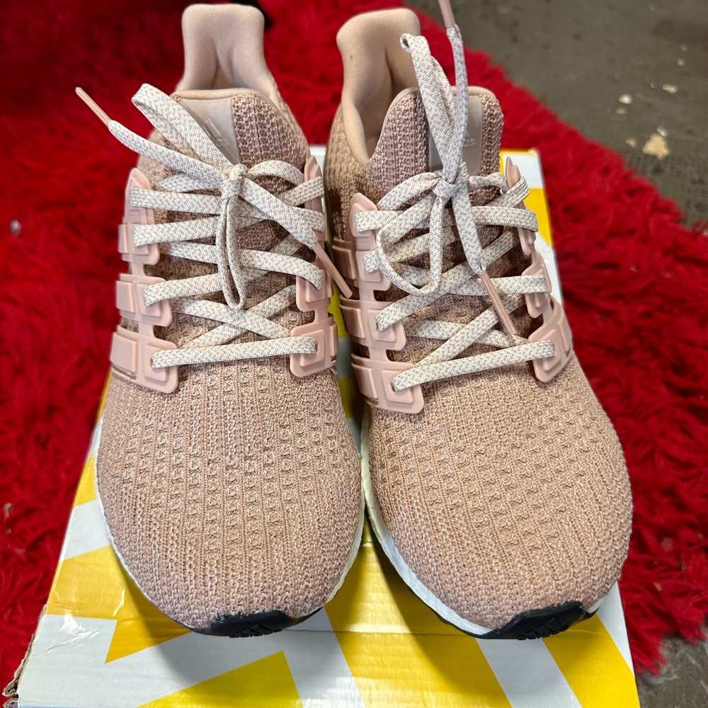 Women’s running shoes Reebok boost